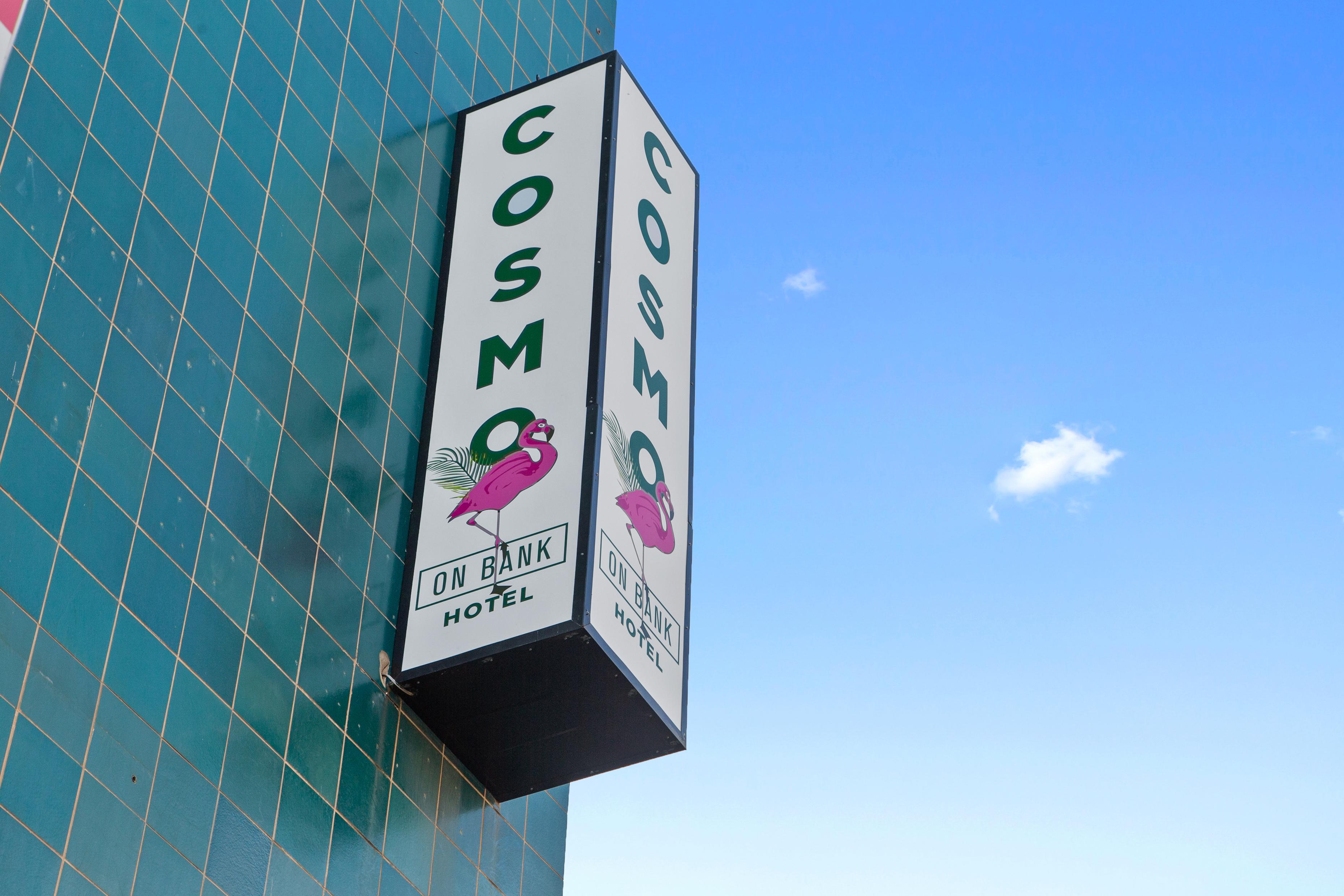 Cosmo On Bank Hotel Adelaide Exterior photo