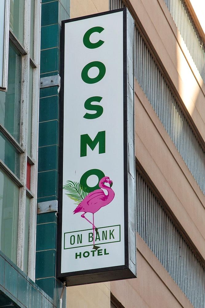 Cosmo On Bank Hotel Adelaide Exterior photo